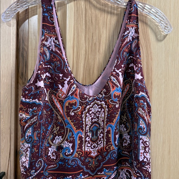 J. Crew Cate Silk Iced Lilac Paisley Flowing Classy Versatile Tank Top Size 6 - Picture 4 of 10